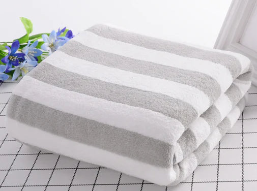 Coral Velvet Bath Towel – Soft, Quick-Dry, Absorbent