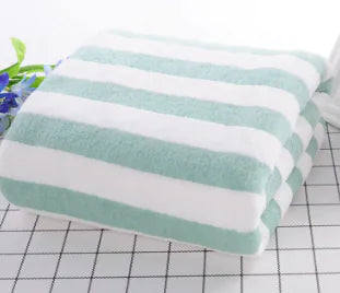 Coral Velvet Bath Towel – Soft, Quick-Dry, Absorbent